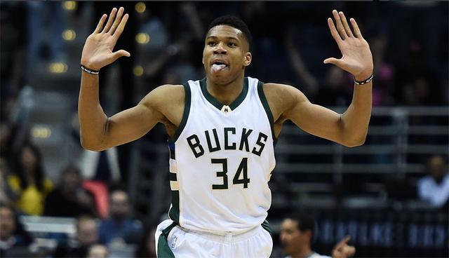 费迪南德：阿里也是一个普通人，并不是所有球员都能收获成功（费迪南德：阿里只是普通人，并非每个球员都注定成功）