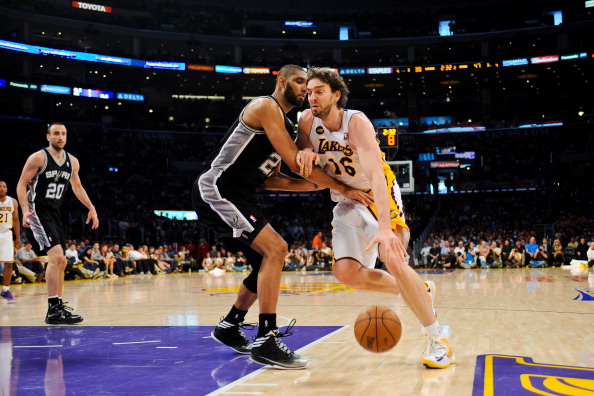 亚冠精英赛第五轮最佳阵：林加德、坎塞洛在列，塔迪奇入选（亚冠精英赛第五轮最佳阵容出炉：林加德、坎塞洛上榜，塔迪奇入围）