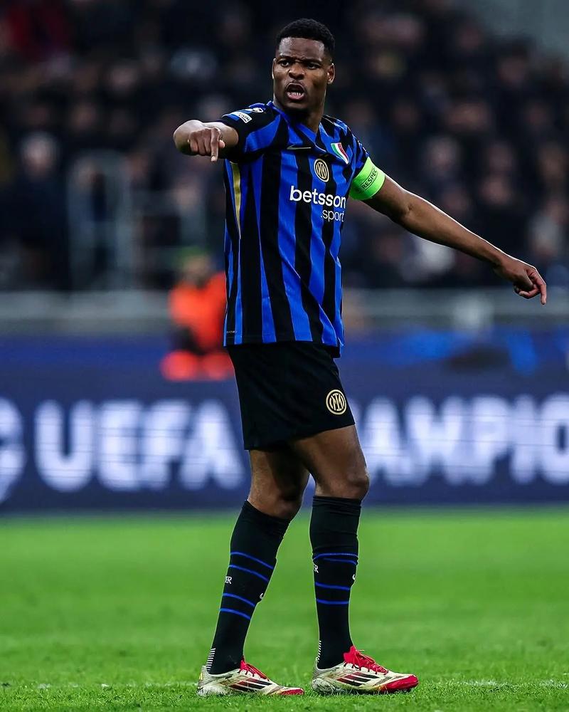 罗伯特-桑切斯：希望在主场终结维拉的势头，争取零封对手（罗伯特-桑切斯：盼主场遏止维拉势头，力保零封）