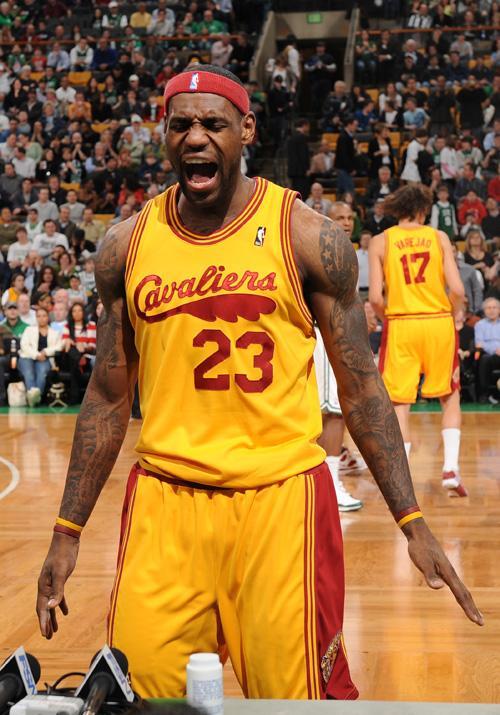 战巴萨贡献2球1助，布鲁日前锋福布斯当选欧冠全场最佳球员（对阵巴萨梅开二度并送助攻，布鲁日前锋福布斯荣膺欧冠全场最佳）