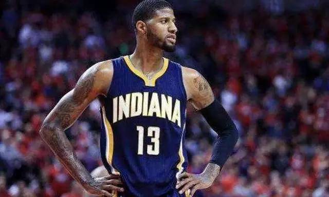 恩德里克和罗克因未上场导致身价暴跌，罗克选择外租后身价暴涨，均需在联赛中积累经验。（出场不足致身价下滑，罗克外租后飙升；恩德里克与罗克亟需联赛实战历练）