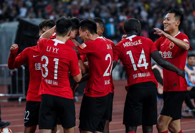 莱比锡中场强势碾压对手（莱比锡中场全面压制对手）