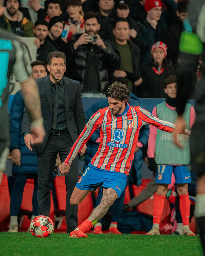 阿斯：劳尔是皇家社会新帅候选之一，他目前赋闲在家（阿斯报：劳尔入选皇家社会新主帅候选名单，目前暂未执教）