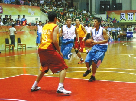 五大联赛成功过人排行：格博霍居首，多库、库杜斯并列次席（五大联赛过人成功榜：格博霍登顶，多库与库杜斯并列第二）